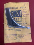 1949-52 CHEVROLET NOS RIGHT LOWER WINDSHIELD MOLDING