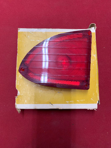 1960-66 CHEVROLET NOS SUBURBAN TAIL LIGHT LH